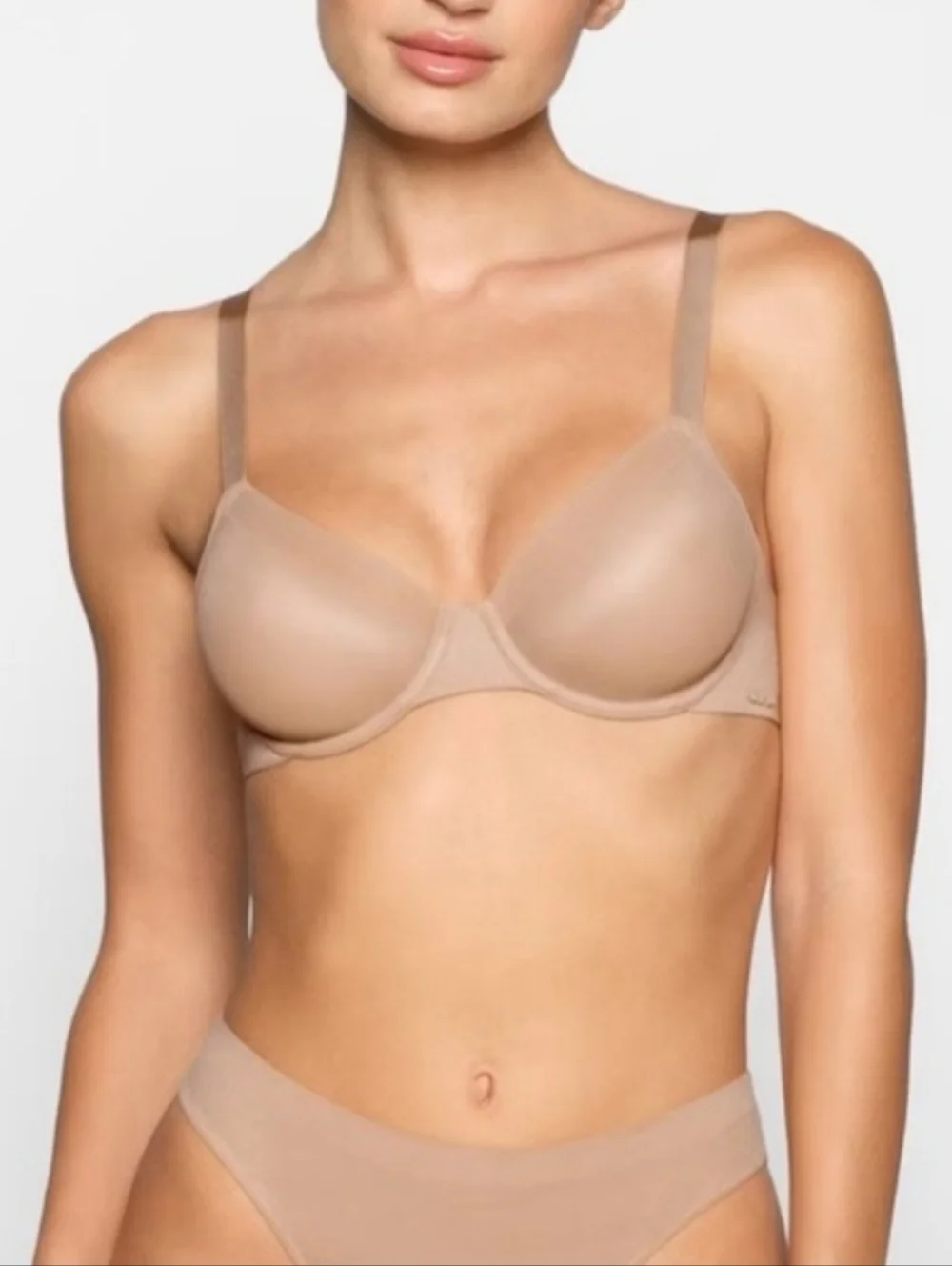 SKIMS▪️No Show Molded Unlined Demi Bra in Clay - Picture 1 of 8